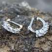 Piercing cartilage clickers à ligne de strass