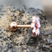 Piercing cartilage cuivr� � fleur Hibiscus