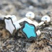 Piercing cartilage �toile sertie turquoise