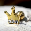 Piercing cartilage tragus h�lix dor� � couronne royale avec strass