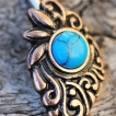 Piercing nombril à ornement médiéval avec turquoise