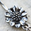 Piercing nombril pendentif fleur et m�daillon bleu lagon
