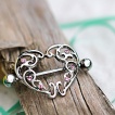 Piercing téton bouclier coeur vintage à strass roses