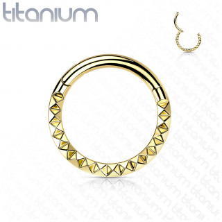 Anneau charni�re en Titane dor� � arc de pyramides