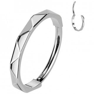 Anneau de nez nostril Titane � design moderne facett�