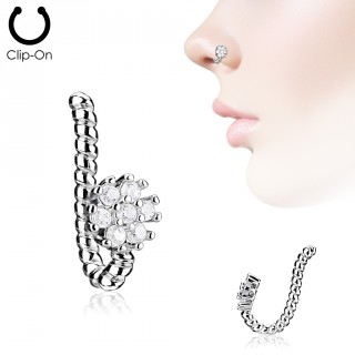 Faux piercing nez style tress� � fleur