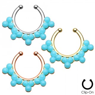 Faux piercing septum � cinq trios de demie-perles bleues