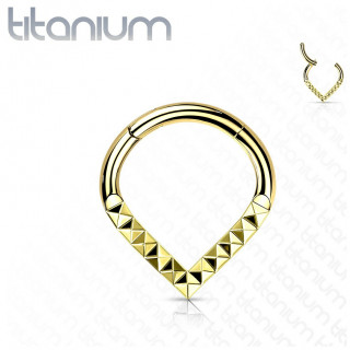 Anneau segment triangulaire � pyramides en Titane Dor� � charni�re