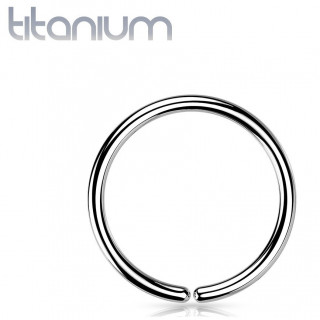 Anneau fin ajustable par torsion en Titane (narine, h�lix...)