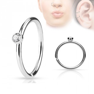 Piercing anneau ouvert en acier � cristal clair