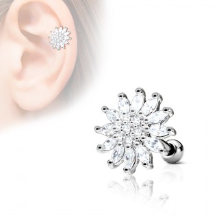 Piercing cartilage fleur �clatante