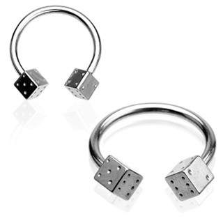 Piercing fer � cheval en acier avec d�s