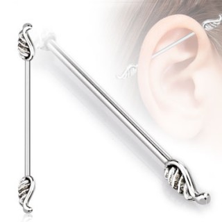 Piercing industriel avec ailes d'ange aux extr�mit�s