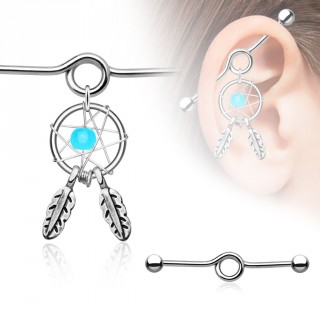 Piercing industriel avec attrape r�ves � plumes et perle bleue