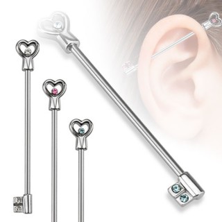 Piercing industriel en forme de cl� avec coeur