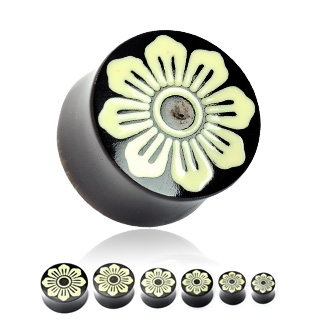 Piercing plug corne � gravure Fleur Tribale